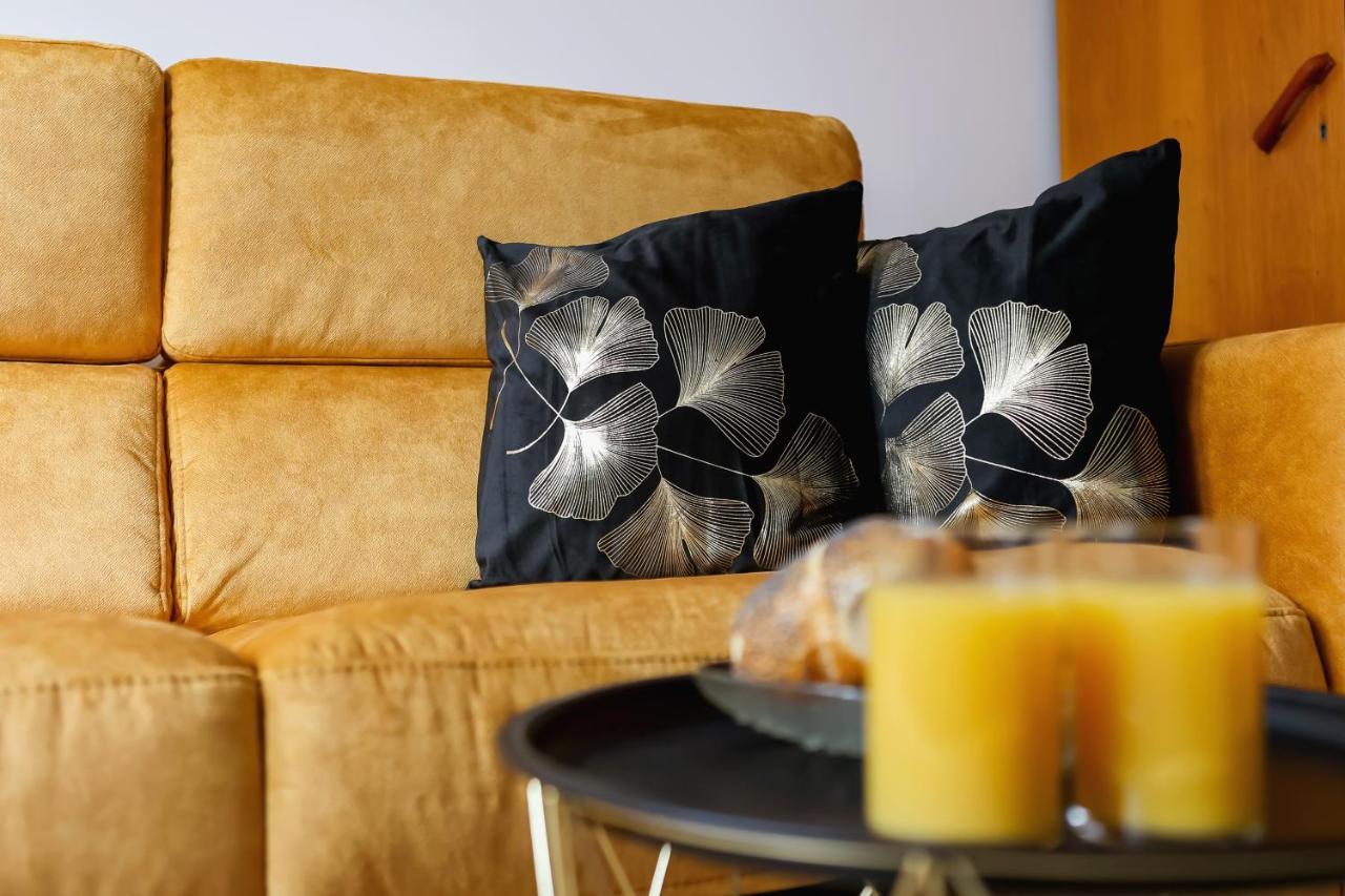 Apartments Osiedle Szkolne Cracow By Noclegi Renters Cracovie Extérieur photo